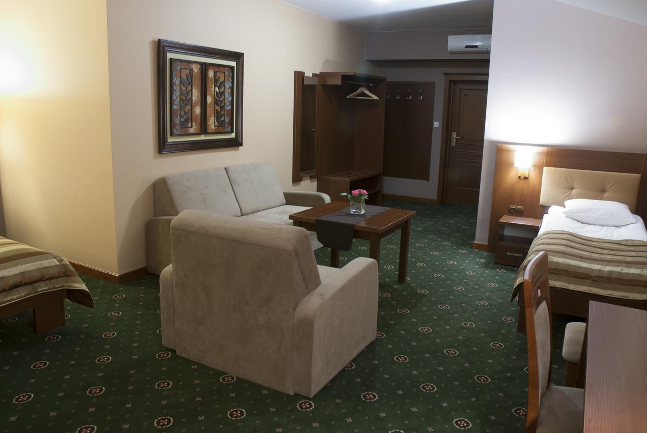 Hotel Dwor Galicja ستالوفا فولا المظهر الخارجي الصورة